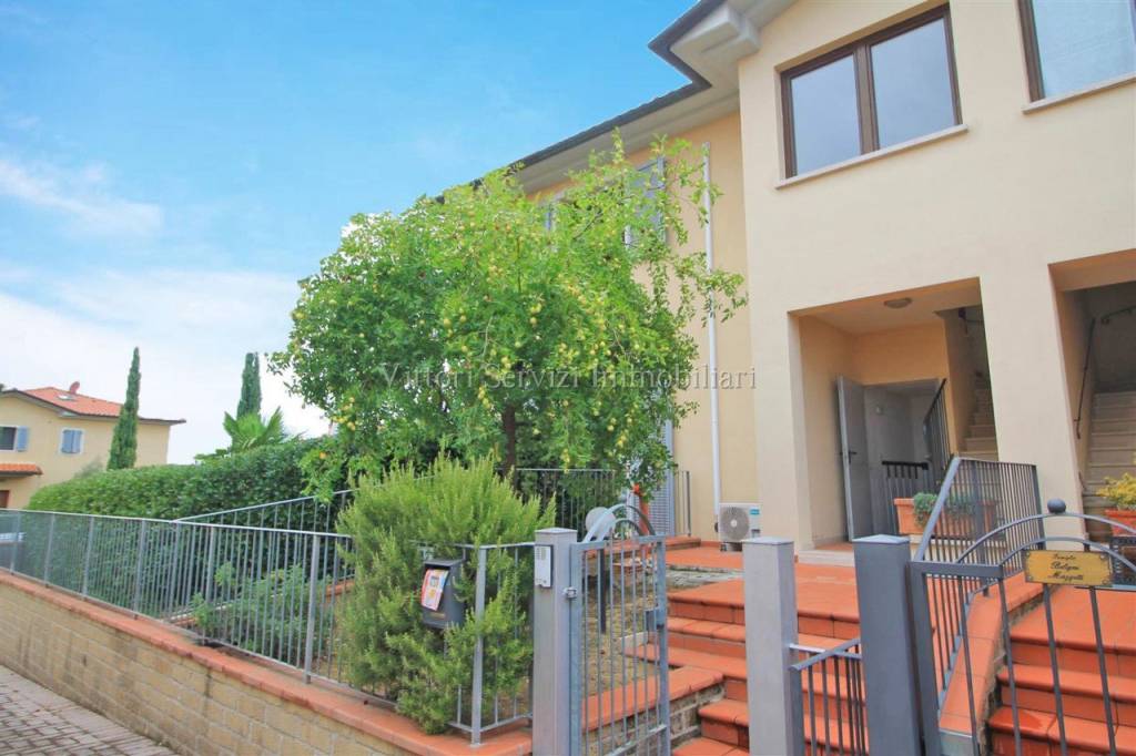 appartamento in vendita a Sinalunga in zona Bettolle