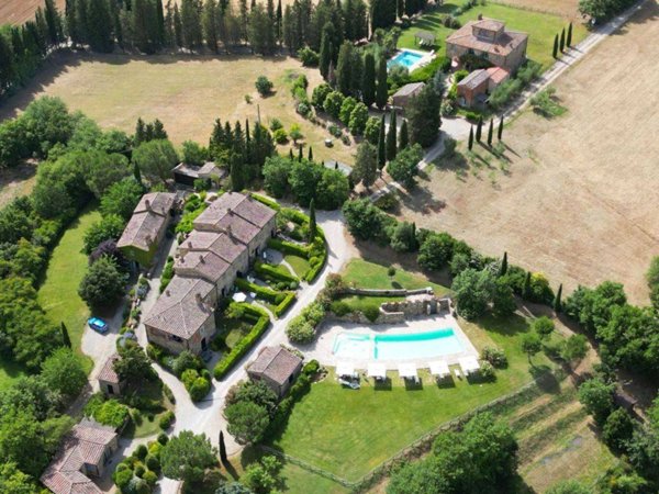 casa indipendente in vendita a Sinalunga
