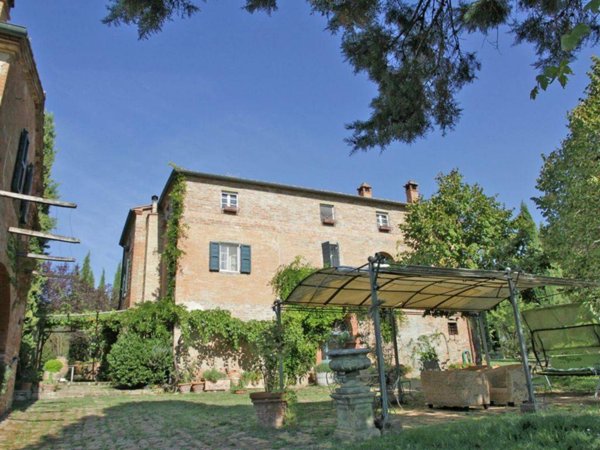 casa indipendente in vendita a Sinalunga
