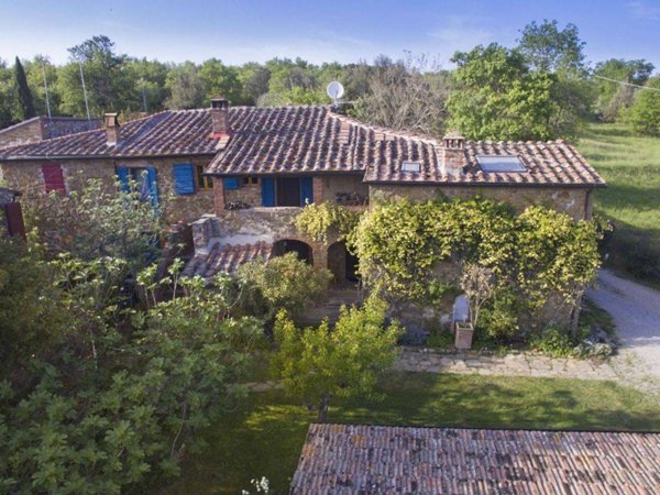 casa indipendente in vendita a Sinalunga in zona Rigomagno