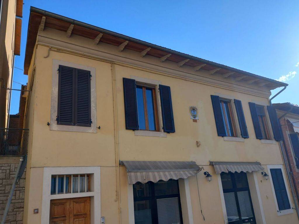 appartamento in vendita a Sinalunga in zona Bettolle