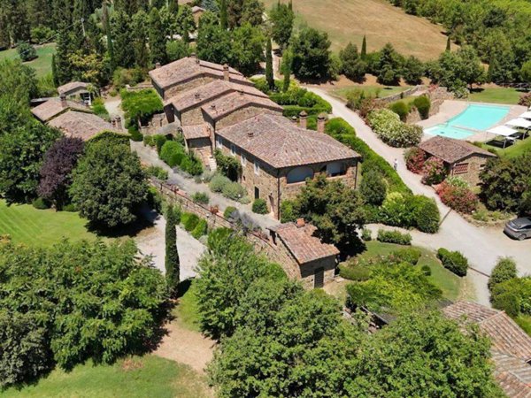 casa indipendente in vendita a Sinalunga