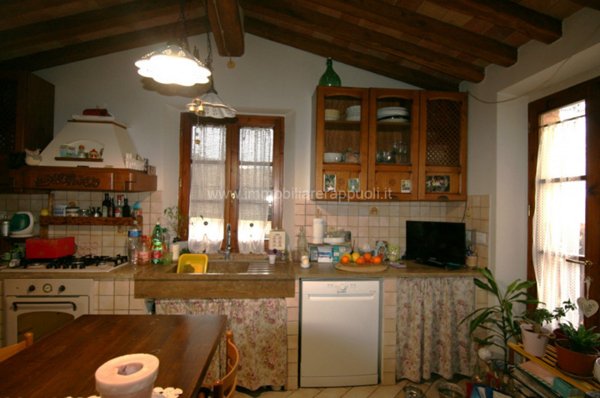 appartamento in vendita a Sinalunga in zona Scrofiano