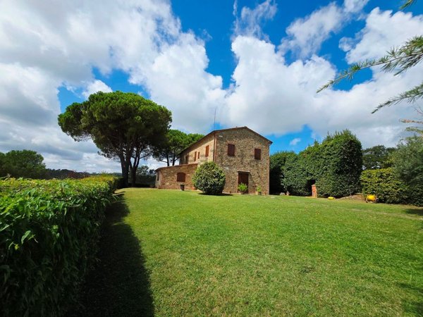 casa indipendente in vendita a Sinalunga