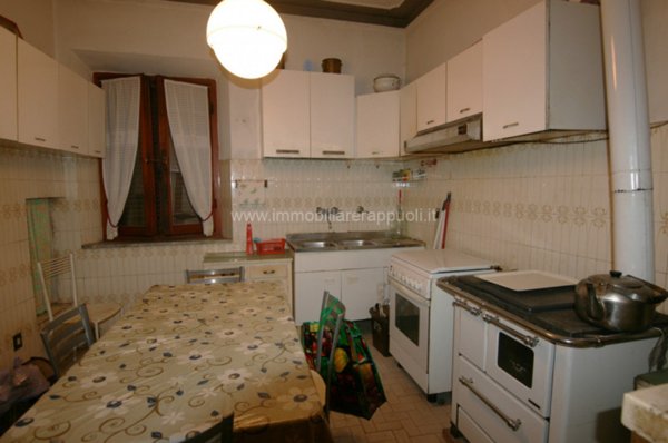 casa indipendente in vendita a Sinalunga in zona Rigomagno