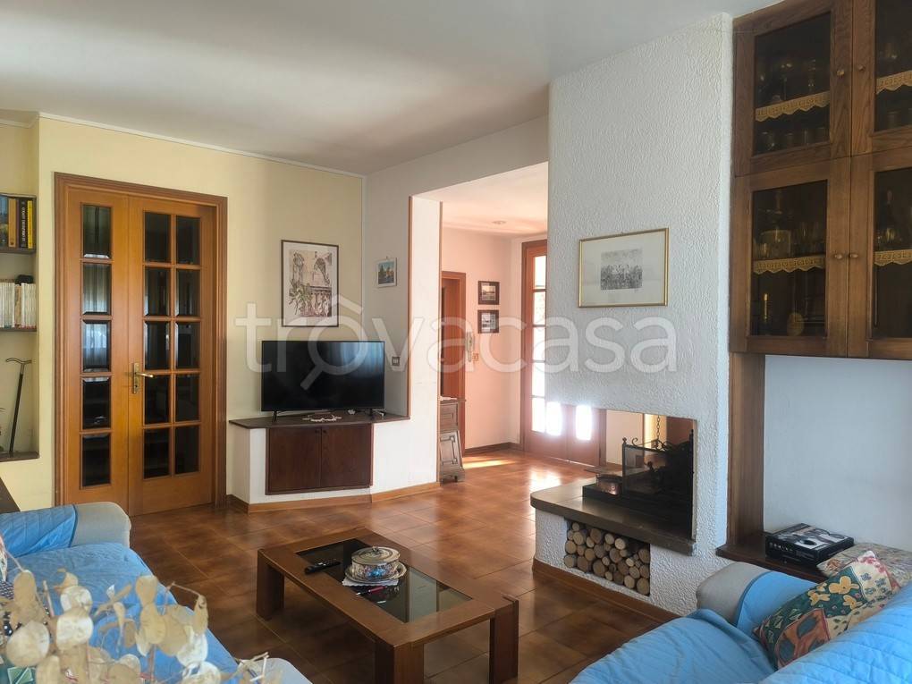 casa indipendente in vendita a Sinalunga