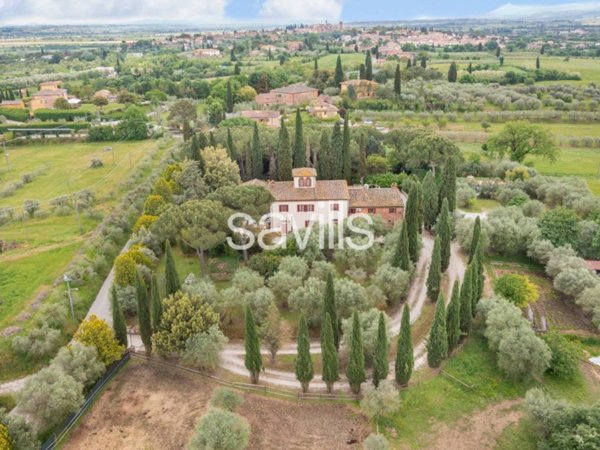 casa indipendente in vendita a Sinalunga