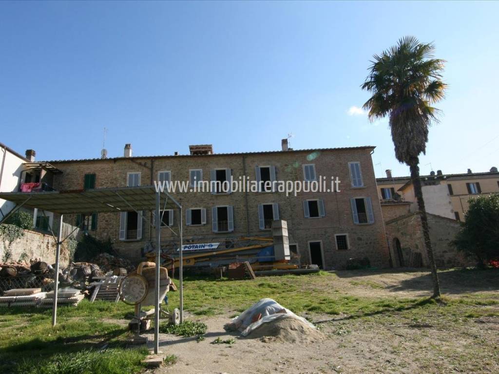 casa indipendente in vendita a Sinalunga