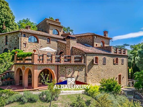 casa indipendente in vendita a Sinalunga