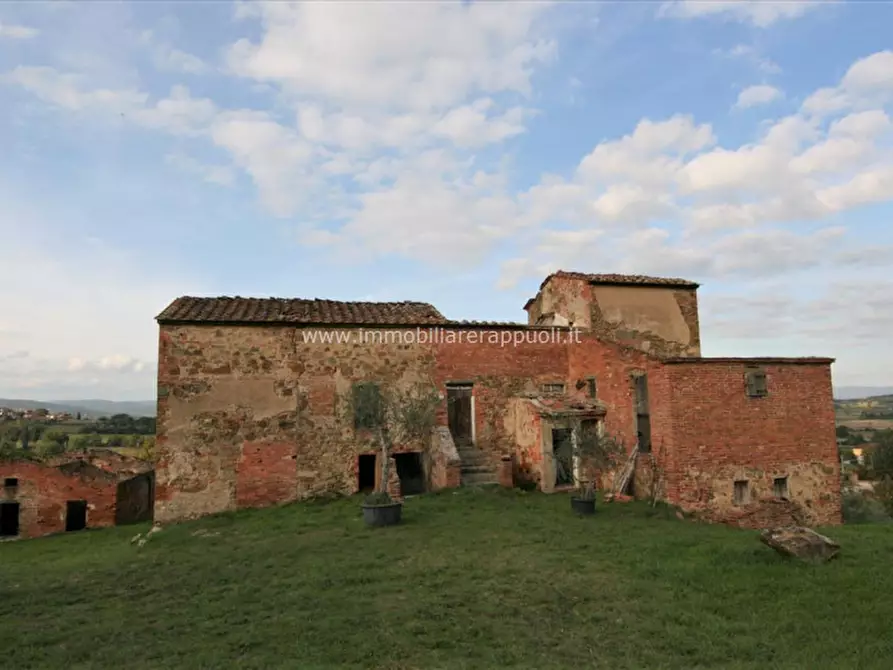 casa indipendente in vendita a Sinalunga