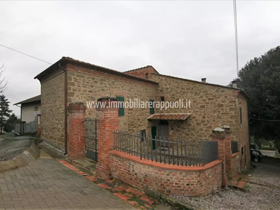 casa indipendente in vendita a Sinalunga