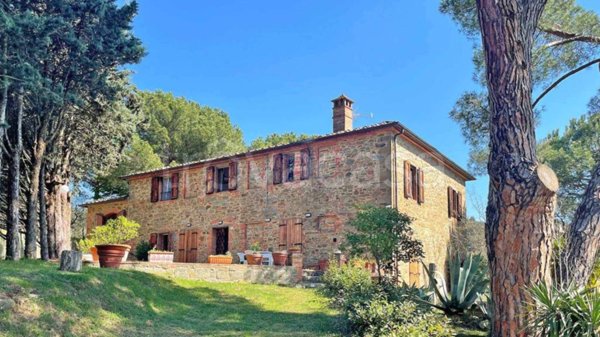 casa indipendente in vendita a Sinalunga