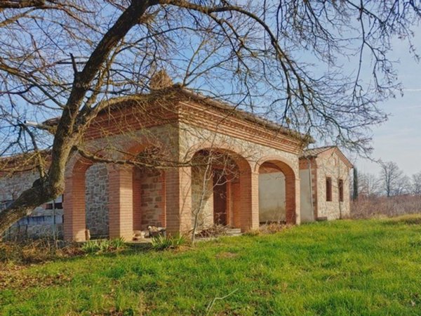 casa indipendente in vendita a Sinalunga