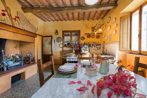 casa indipendente in vendita a Sinalunga