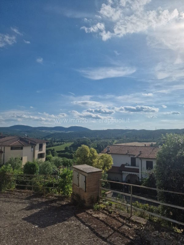 casa indipendente in vendita a Sinalunga