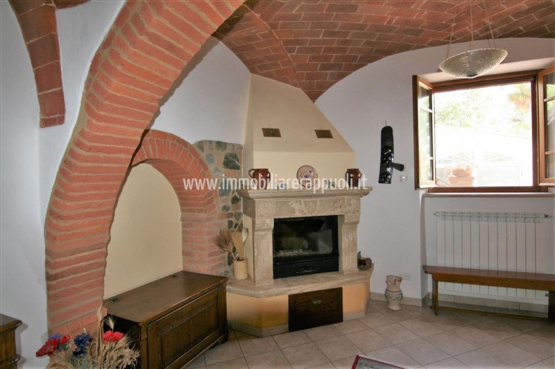 casa indipendente in vendita a Sinalunga