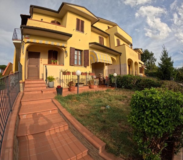 appartamento in vendita a Sinalunga in zona Bettolle