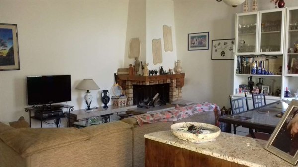 casa indipendente in vendita a Sinalunga in zona Bettolle