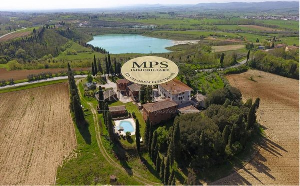 casa indipendente in vendita a Sinalunga