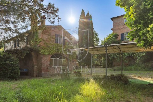 casa indipendente in vendita a Sinalunga