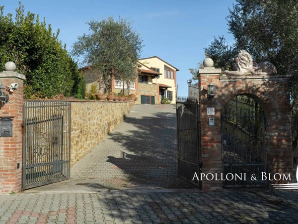 casa indipendente in vendita a Sinalunga