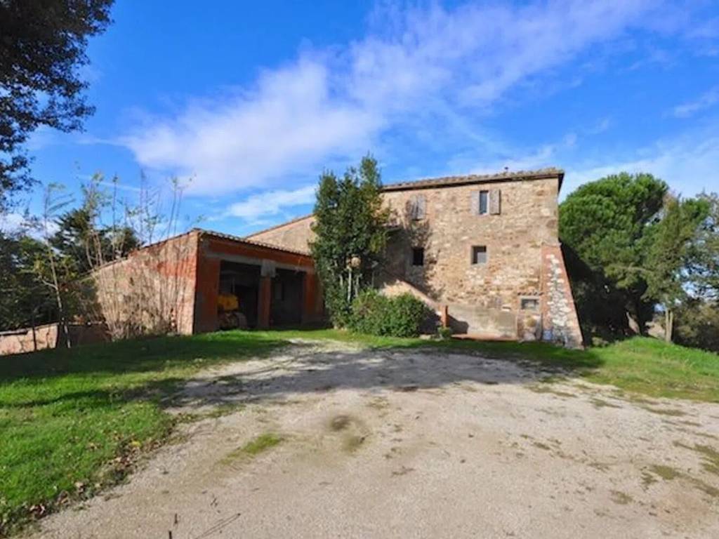 casa indipendente in vendita a Sinalunga