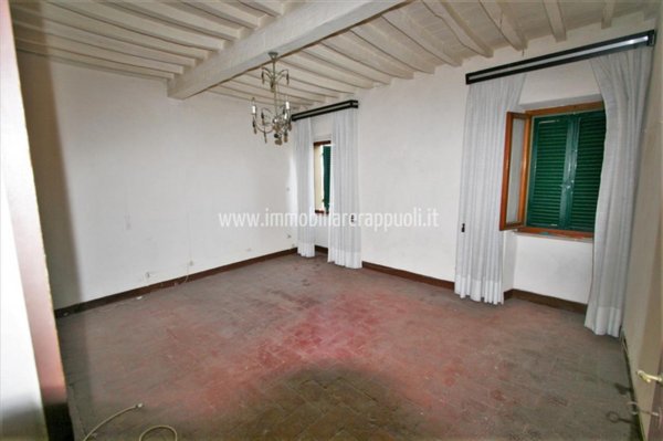 casa indipendente in vendita a Sinalunga