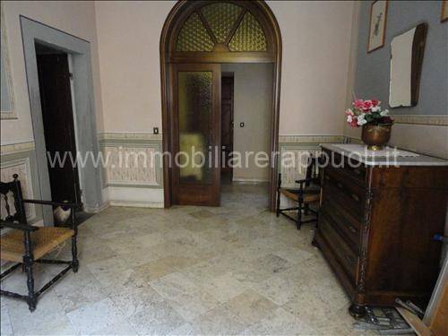 casa indipendente in vendita a Sinalunga