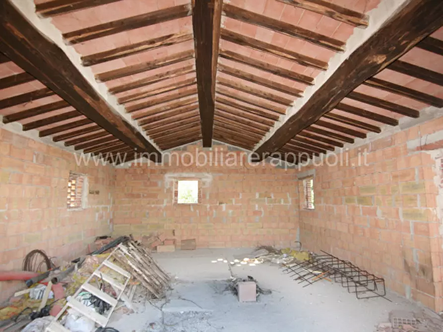 casa indipendente in vendita a Sinalunga