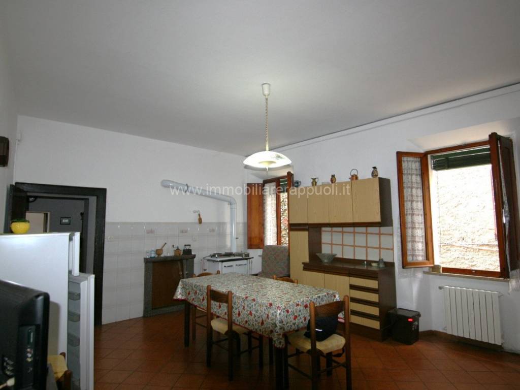 appartamento in vendita a Sinalunga in zona Scrofiano