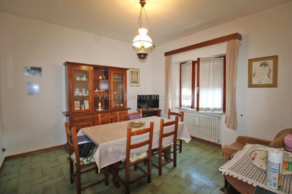 casa indipendente in vendita a Sinalunga