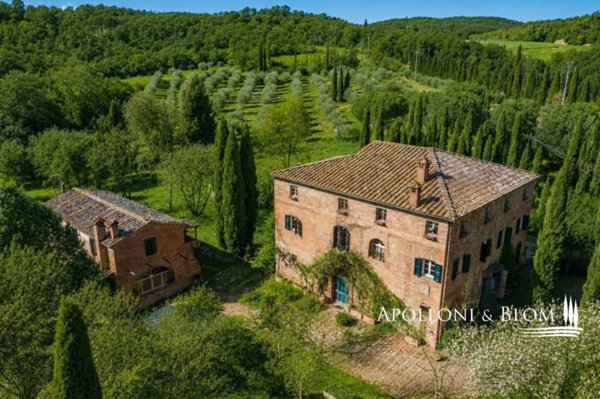 casa indipendente in vendita a Sinalunga in zona Bettolle