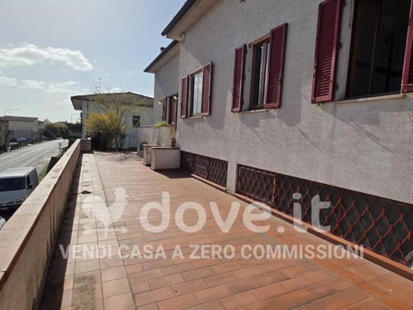 casa indipendente in vendita a Sinalunga