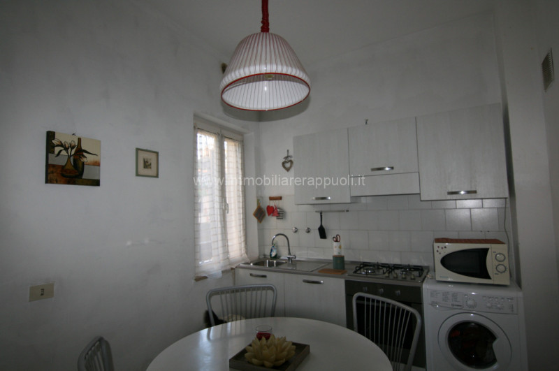 casa indipendente in vendita a Sinalunga in zona Bettolle