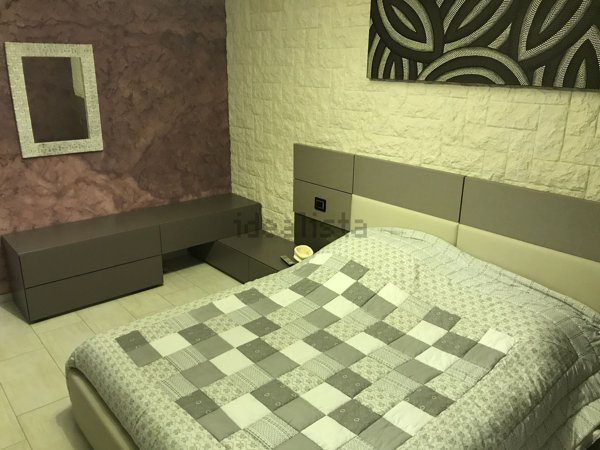 casa indipendente in vendita a Sinalunga