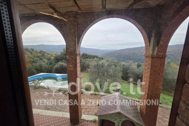 casa indipendente in vendita a Sinalunga in zona Rigomagno