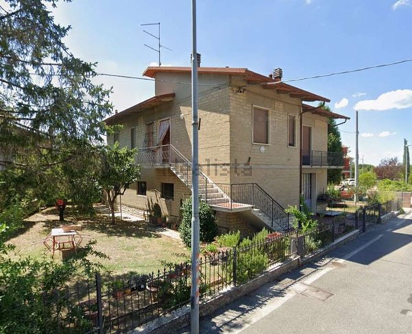 casa indipendente in vendita a Sinalunga in zona Guazzino