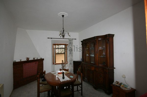 casa indipendente in vendita a Sinalunga