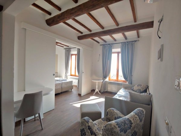 casa indipendente in vendita a Sinalunga