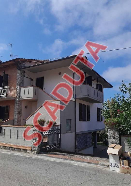 appartamento in vendita a Sinalunga in zona Bettolle