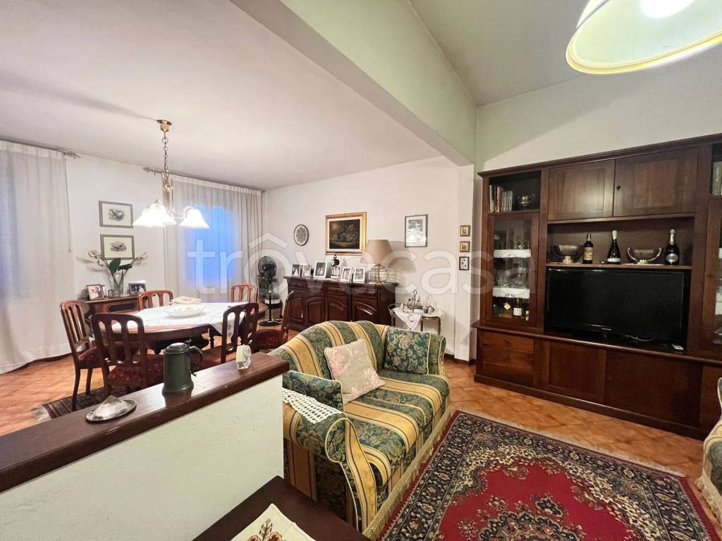 appartamento in vendita a Sinalunga in zona Bettolle