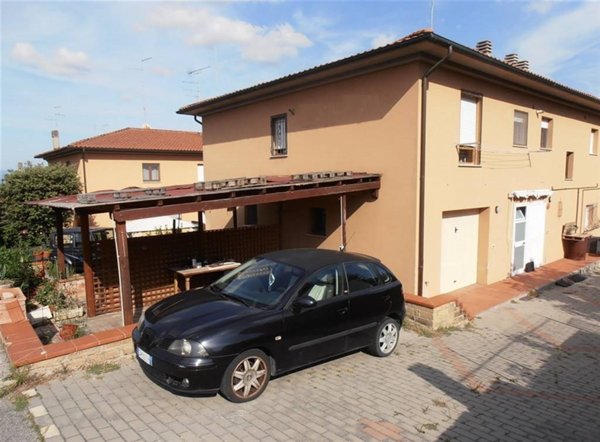 appartamento in vendita a Sinalunga in zona Bettolle