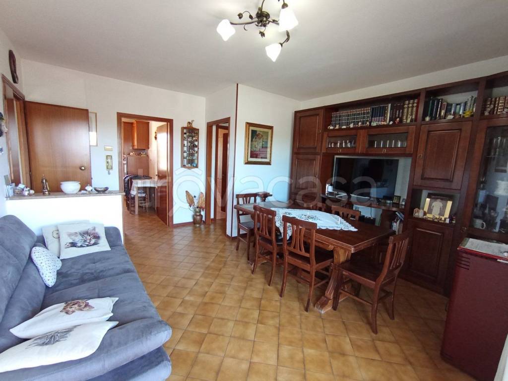 appartamento in vendita a Sinalunga in zona Bettolle