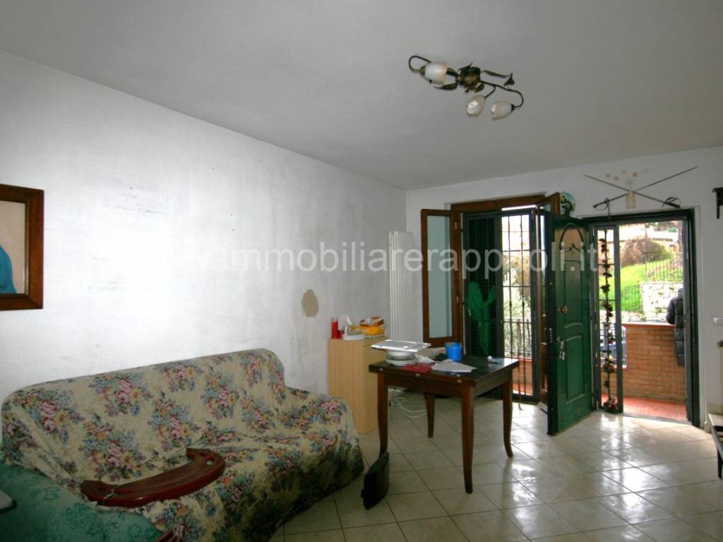 casa indipendente in vendita a Sinalunga