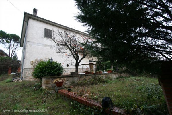 casa indipendente in vendita a Sinalunga