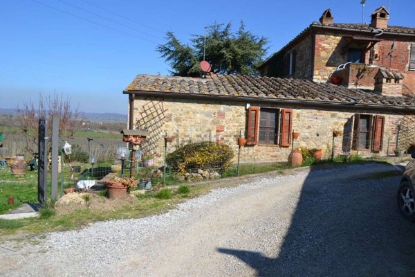 casale in vendita a Sinalunga in zona Scrofiano