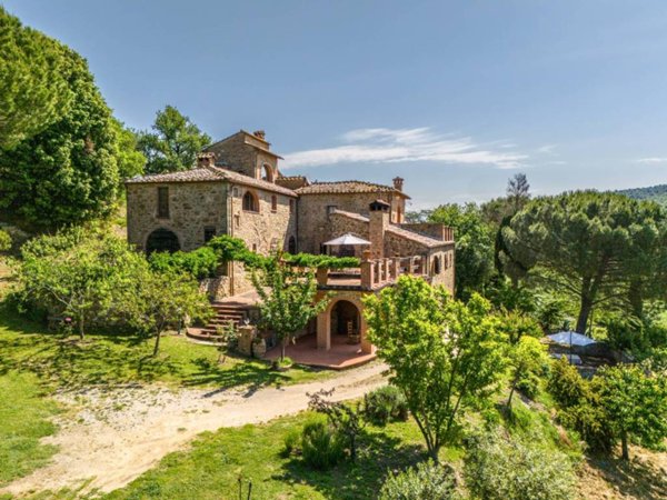 casa indipendente in vendita a Sinalunga