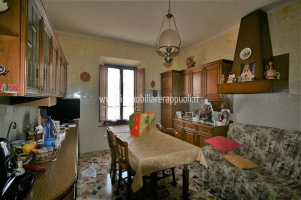 casa indipendente in vendita a Sinalunga