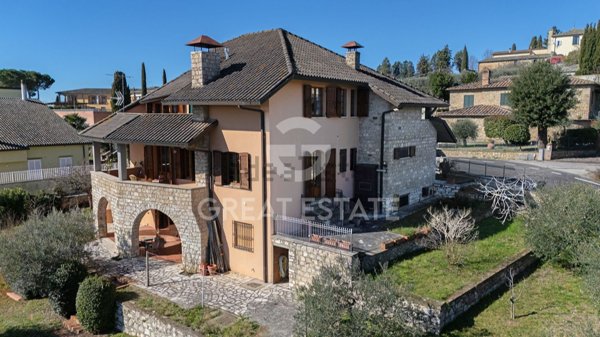 casa indipendente in vendita a Sinalunga
