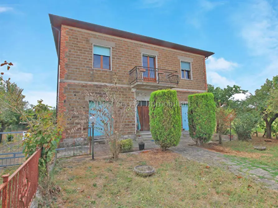 casa indipendente in vendita a Sinalunga